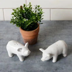 Pig Salt & Pepper Shaker Set