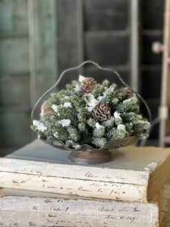 Snowy Mini Pinecone Half Sphere, 7β