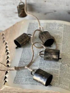 6' Chamber Bells Garland